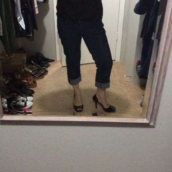 Ann Taylor LOFT cropped boyfriend fit jeans - Picture 2 of 5